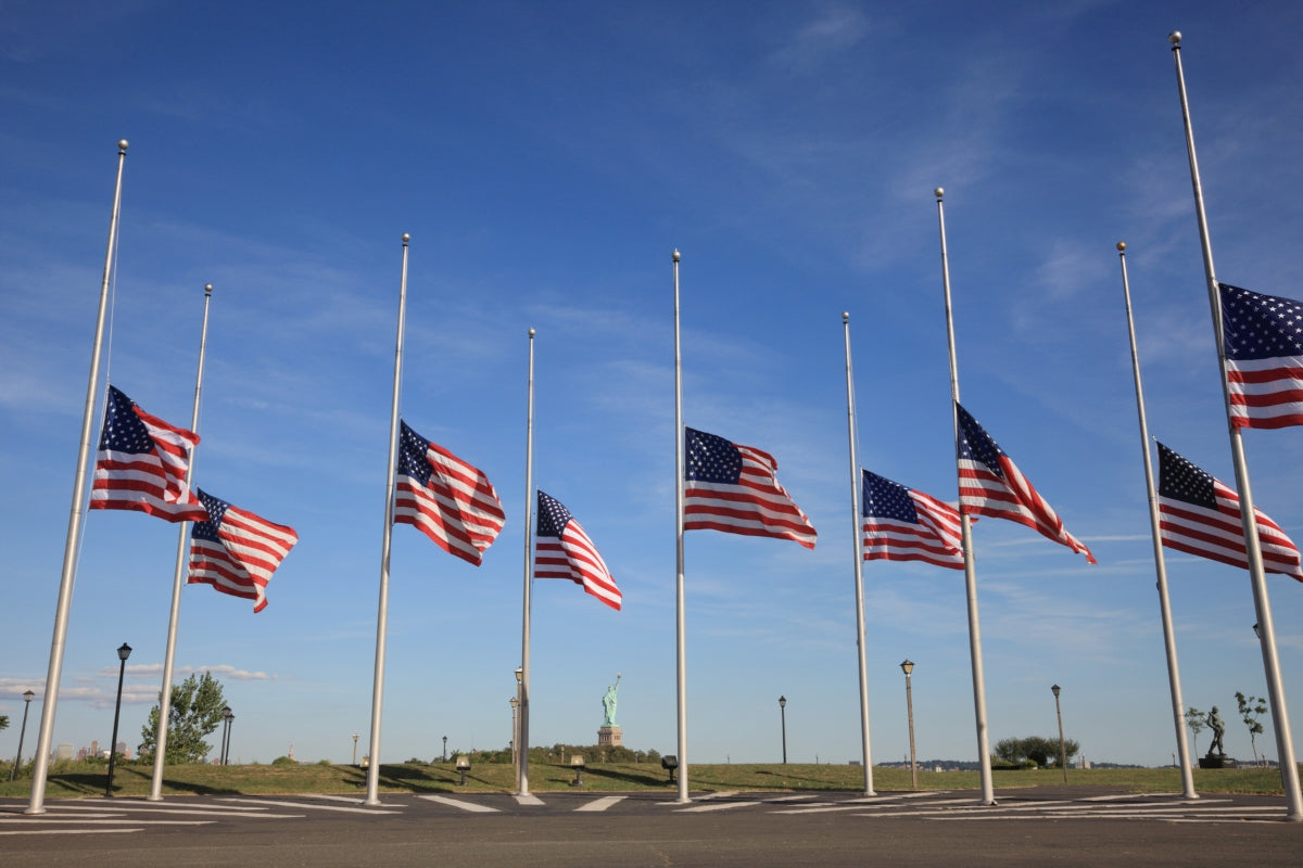 How to Display the American Flag for the 25th Anniversary of 9/11