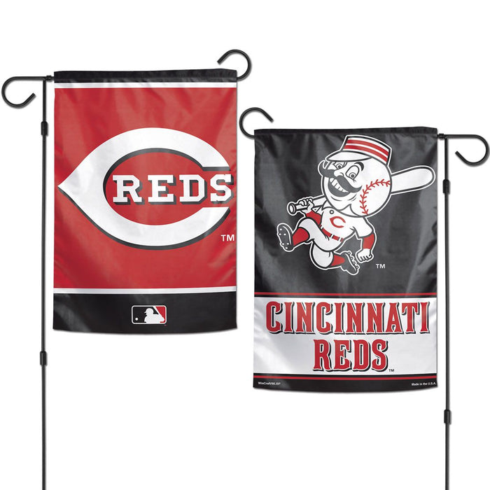 Cincinnati Reds Garden Flag