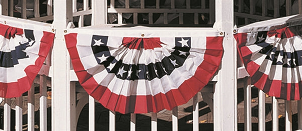 Pleated Full Fan With Stars Bunting